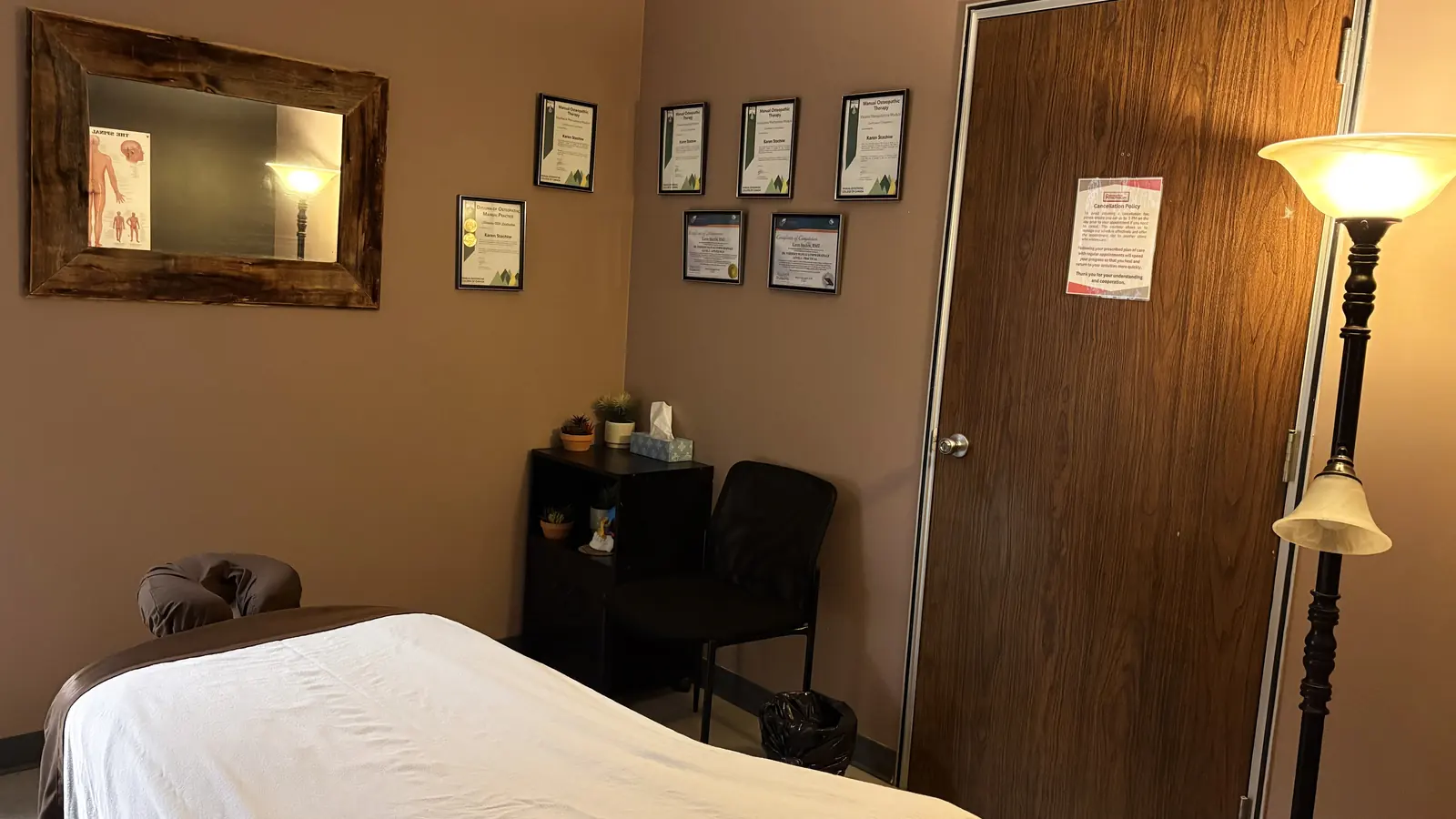 Private treatment room at Coronation Physiotherapy used for vestibular assessment and repositioning treatment